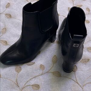 Tory Burch Black Leather Ankle Booties